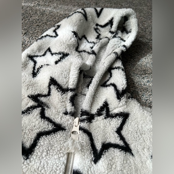 Zip up star jacket - Picture 2 of 5